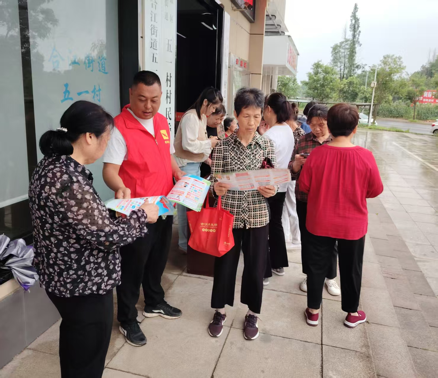 合江街道：五一村开展禁毒宣传活动，共筑无毒防线
