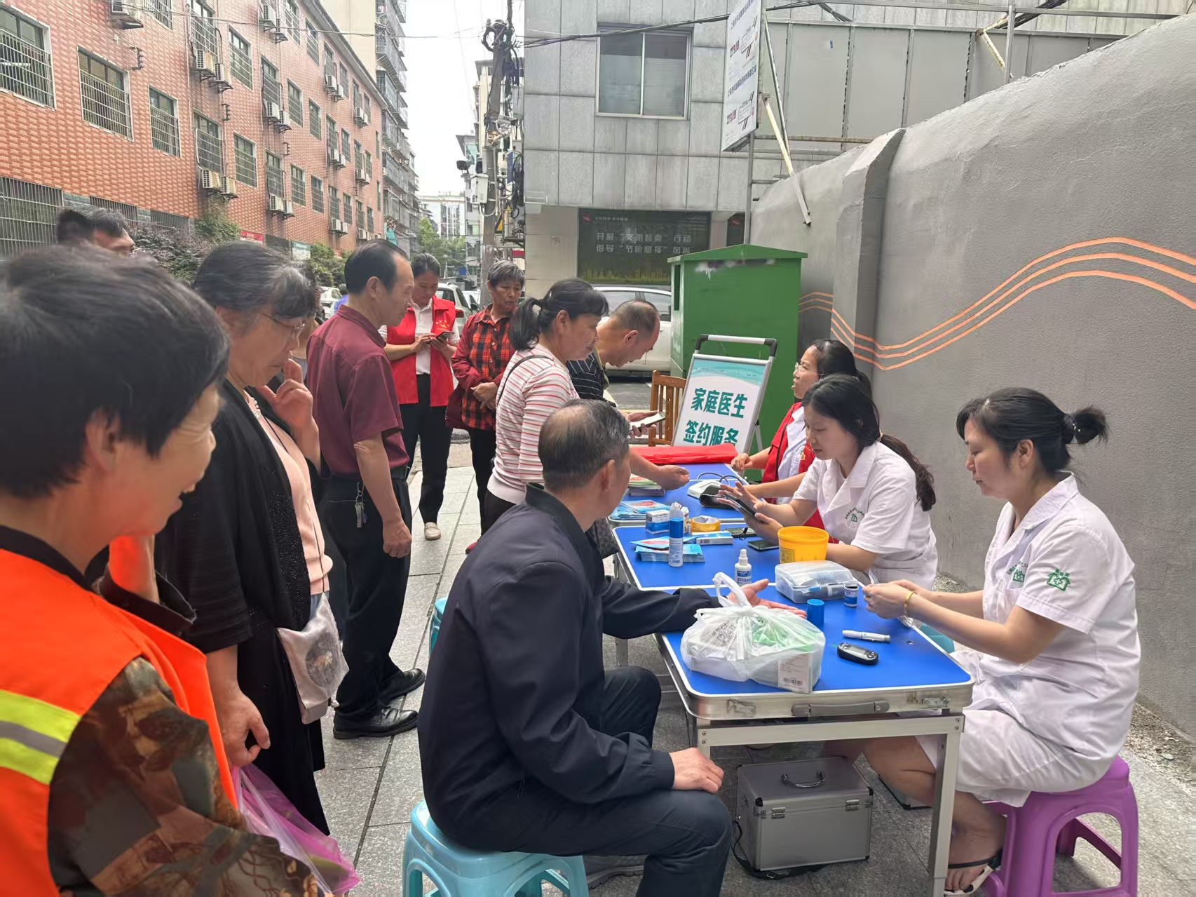 青山街道社区卫生服务中心党支部举办妊娠贫血膳食及营养管理健康讲座