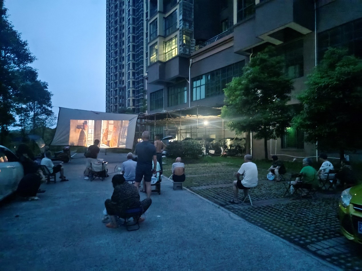 合江街道：江霞村公益电影放映，助力乡村文化振兴