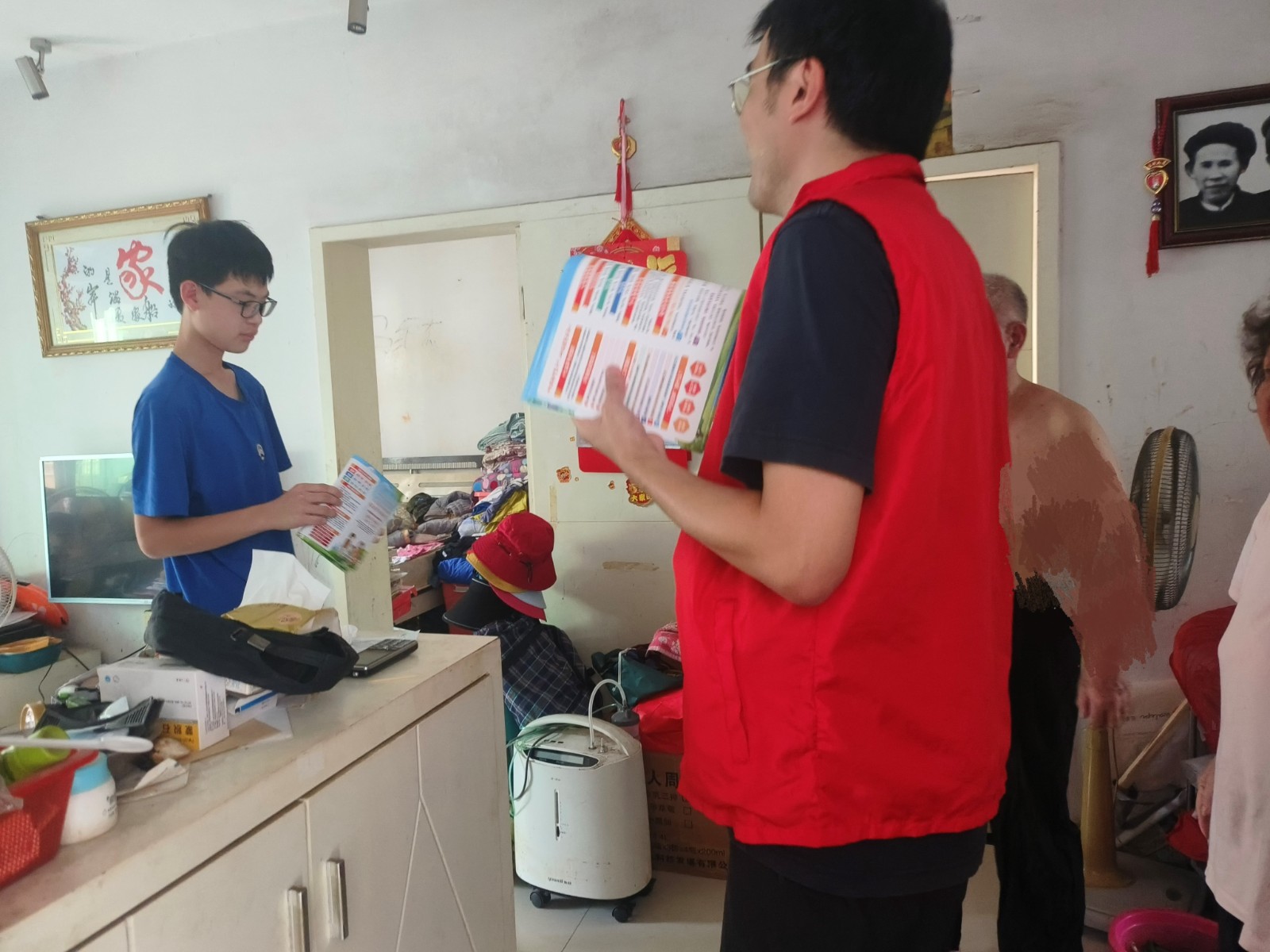 合江街道：江雁社区开展“珍爱生命，严防溺水”暑期防溺水宣传活动