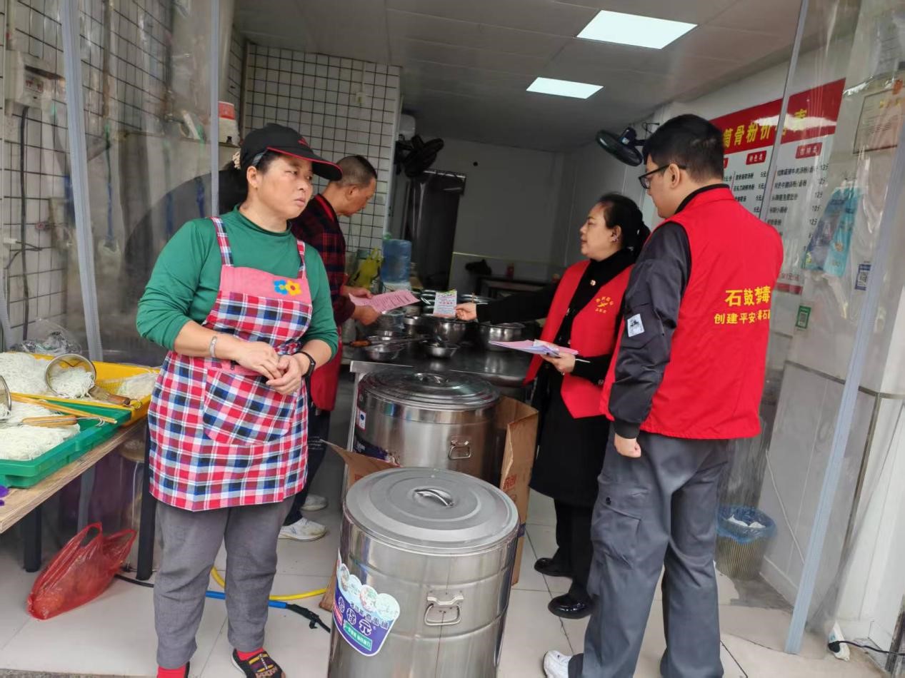 合江街道柏树嘴社区：政策送上门，服务暖人心