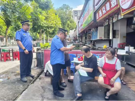石鼓区整治餐厨垃圾突出乱象 筑牢食品安全屏障