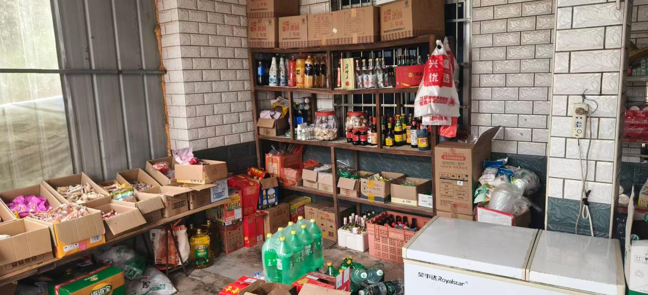 群众“吹哨”部门报到，金源街道快速处置一起商铺私藏烟花爆竹隐患